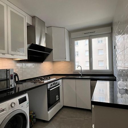 Location 3 Chambres Spacieuses Dans Appartment 2 Mn Rer Bussy Saint Georges Buitenkant foto