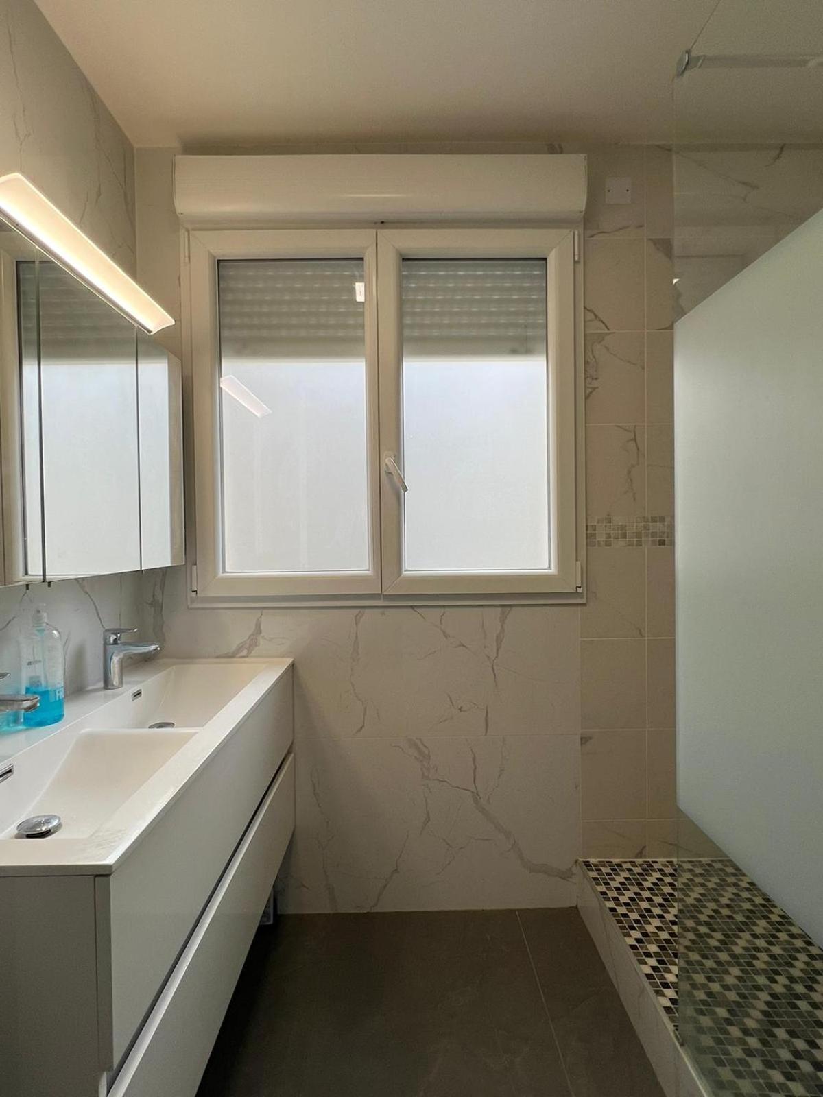 Location 3 Chambres Spacieuses Dans Appartment 2 Mn Rer Bussy Saint Georges Buitenkant foto